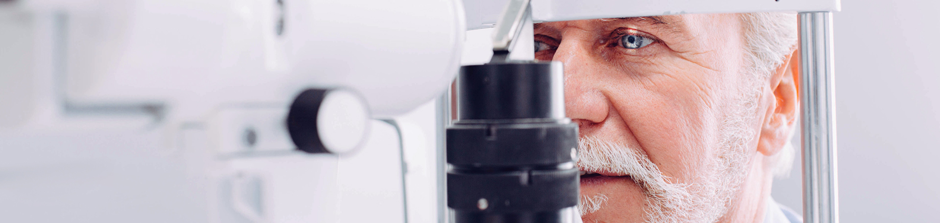 Eye Disease Diagnosis & Management Hero